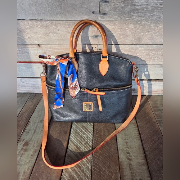 Dooney & Bourke Bag - Picture 2 of 13